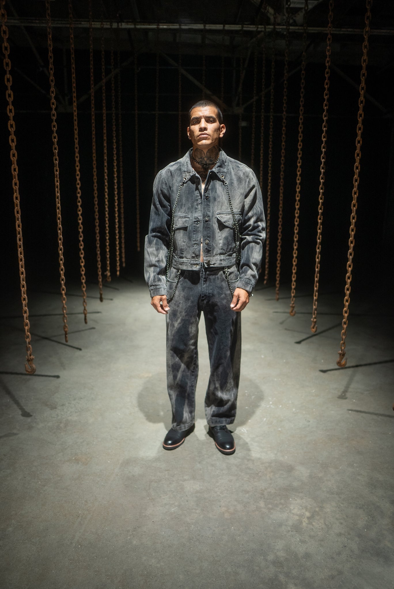 CHAINED DENIM JEANS - SMOKE WASH