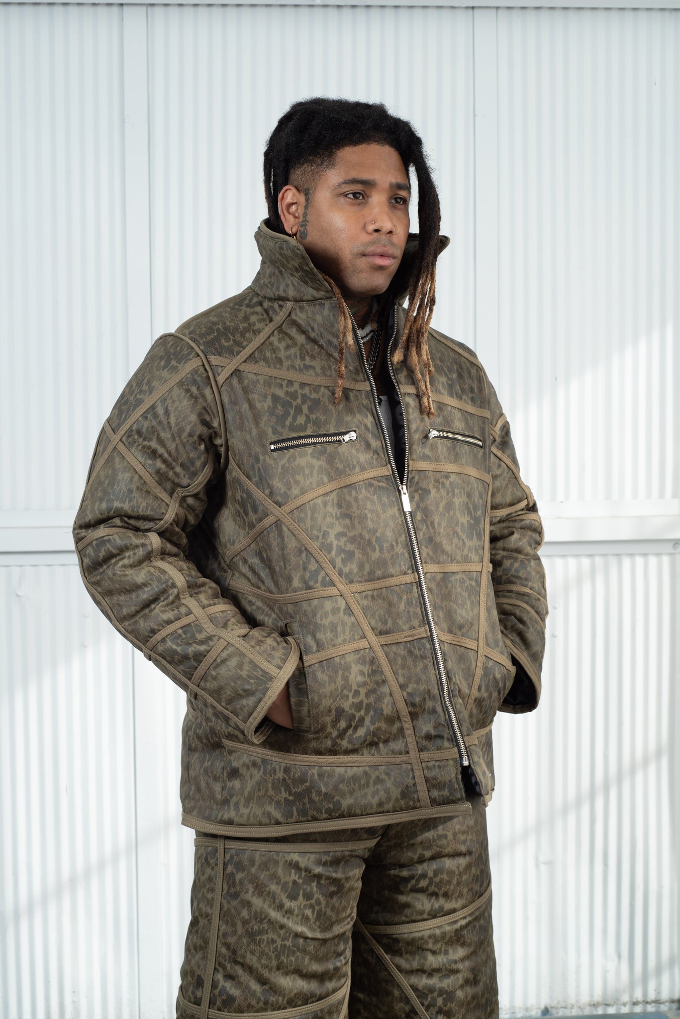 BARRICADE PUFFER COAT