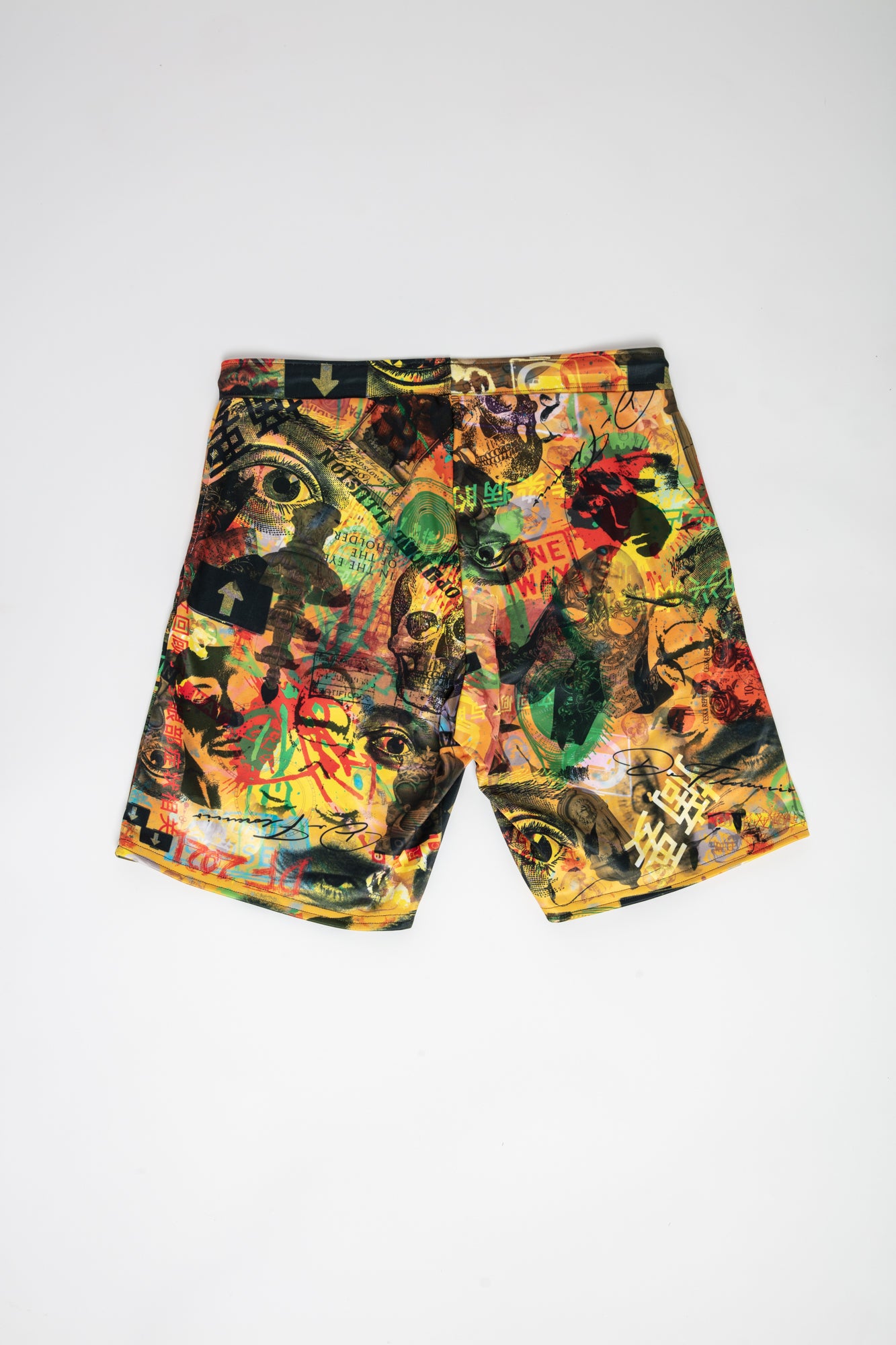 ILLUSION SHORTS